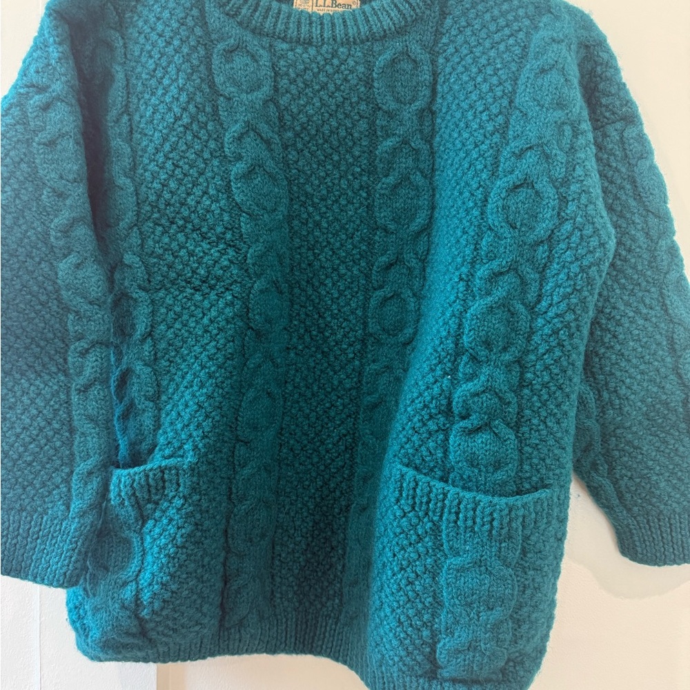 Vintage Teal LL Bean Cable Knit Sweater 100% wool